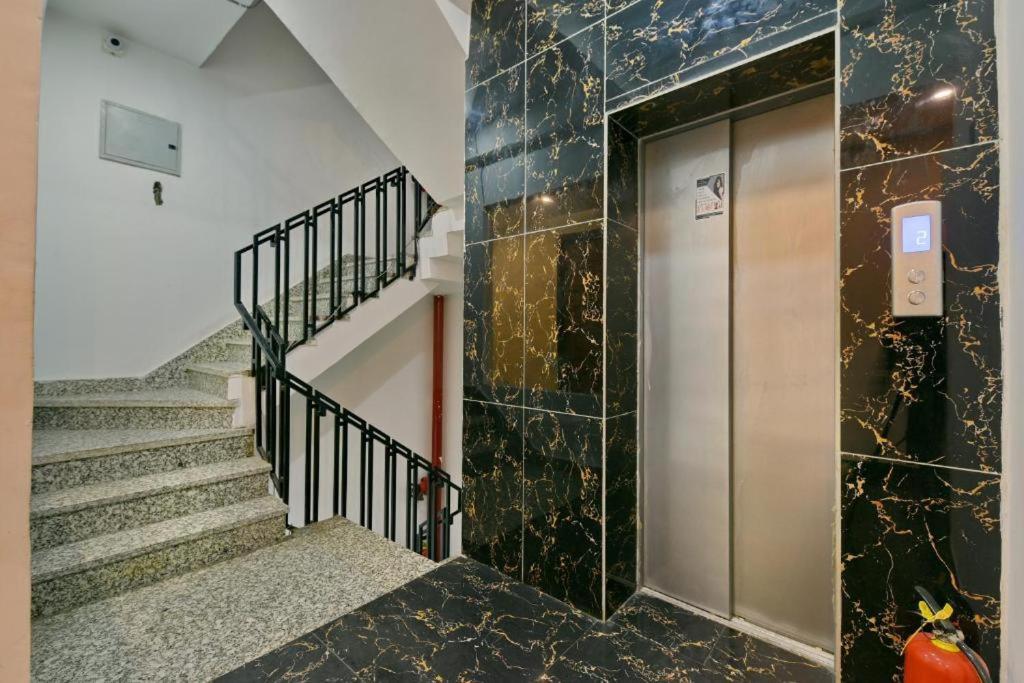Hotel Konark A Family Stay Aerocity New Delhi Exterior photo