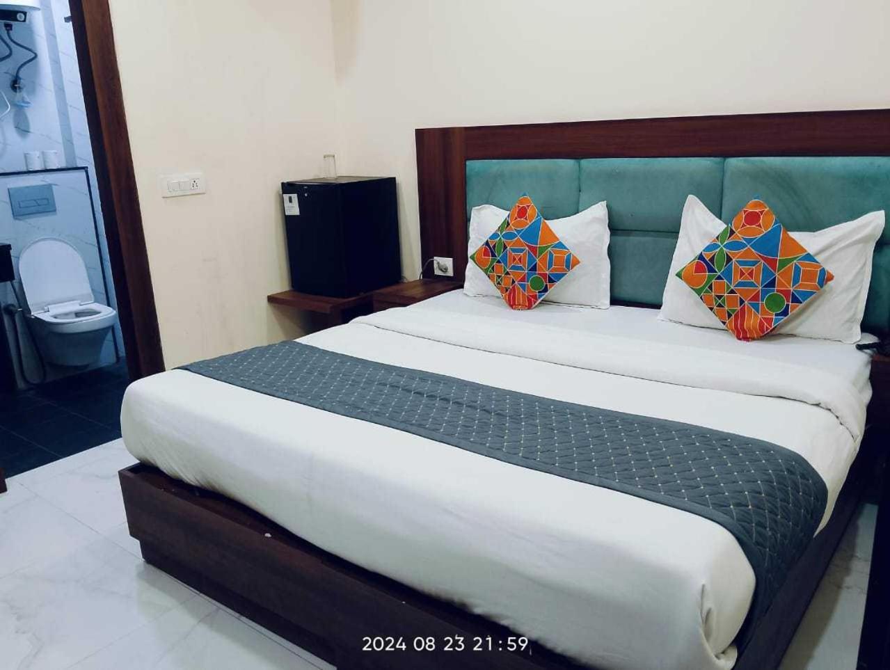 Hotel Konark A Family Stay Aerocity New Delhi Exterior photo