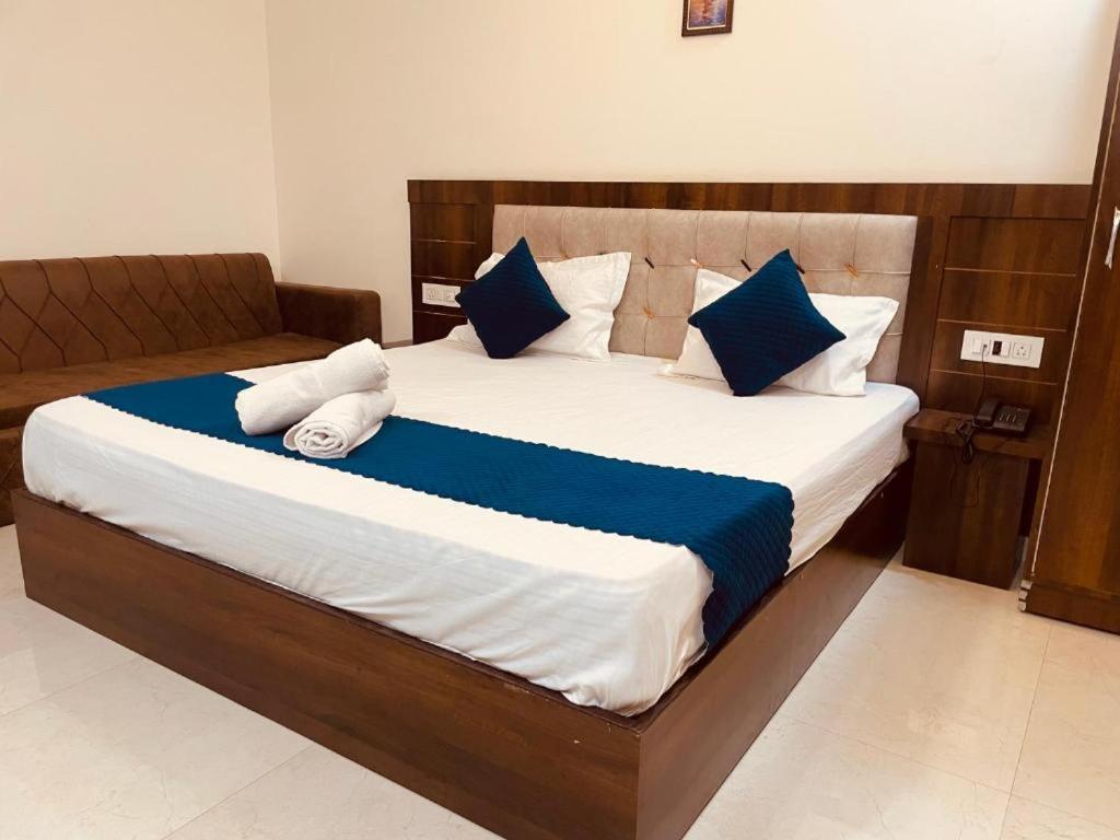 Hotel Konark A Family Stay Aerocity New Delhi Exterior photo